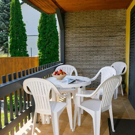 Hibiscus By Interhome Balatonkeresztúr