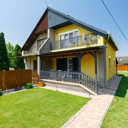 Hibiscus By Interhome