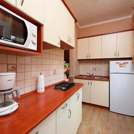 Hibiscus By Interhome Semesterbostad Balatonkeresztúr